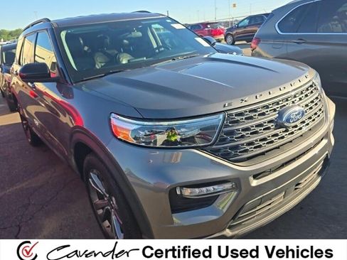 Used 2023 Ford Explorer XLT w/ Equipment Group 202A AWD/4WD image 1