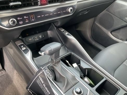 New 2025 Kia Sorento EX w/ Panoramic Sunroof Package image 12