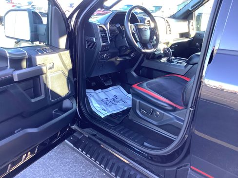 Used 2017 Ford F150 Lariat image 9