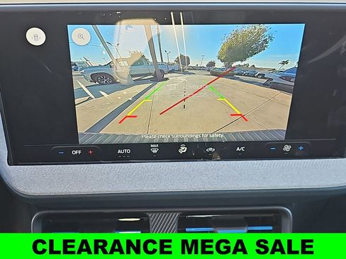 New 2025 Ford Maverick XLT image 22