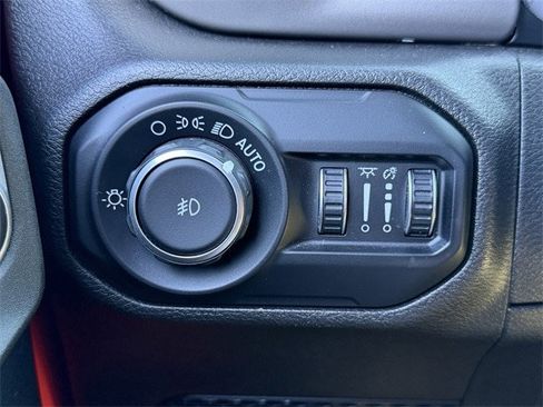 Used 2020 Jeep Wrangler Unlimited Sport image 22