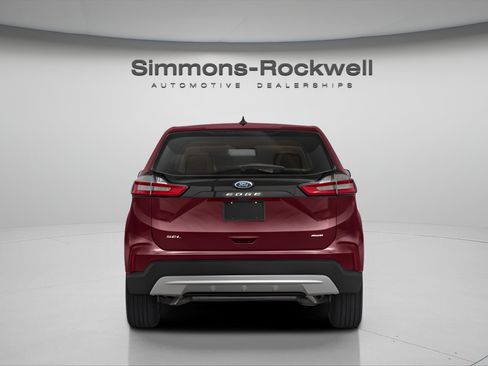Used 2023 Ford Edge SEL w/ Convenience Package AWD/4WD image 6