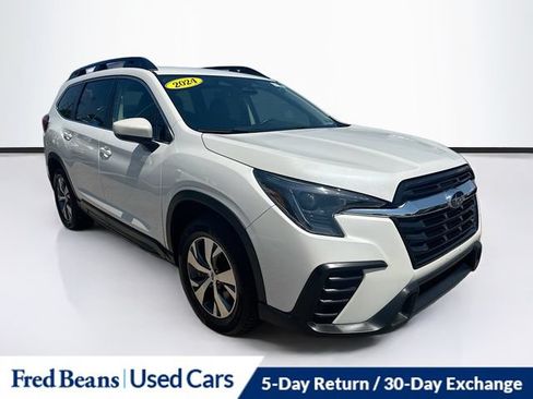 Used 2024 Subaru Ascent Premium AWD/4WD image 1
