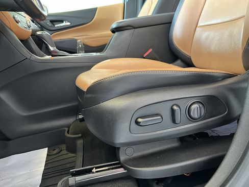 Used 2019 Chevrolet Equinox Premier AWD/4WD image 14