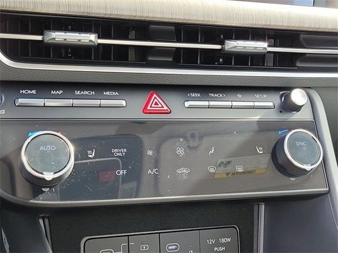 New 2025 Hyundai Sonata SEL image 12