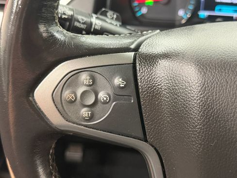 Used 2020 Chevrolet Suburban LT AWD/4WD image 28
