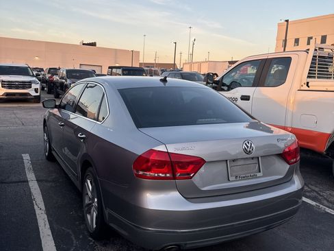 Used 2013 Volkswagen Passat TDI SE image 4