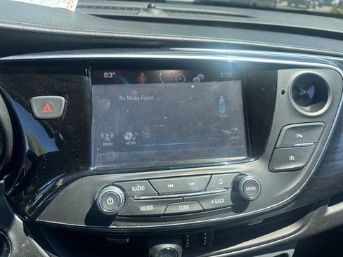 Used 2019 Buick Envision Essence FWD image 22