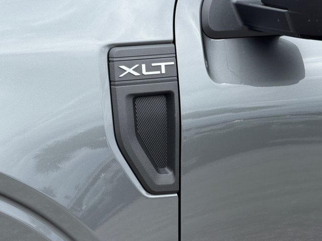 New 2026 Ford Maverick XLT w/ XLT Luxury Package FWD image 12