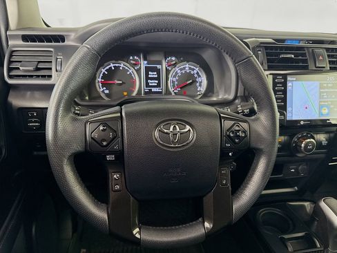 Used 2020 Toyota 4Runner TRD Off-Road image 11