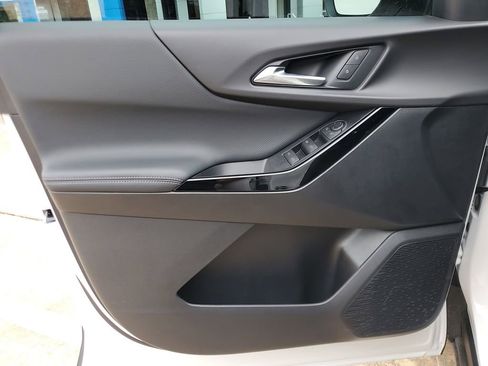 New 2026 Chevrolet Equinox LT w/ Midnight Edition FWD image 14