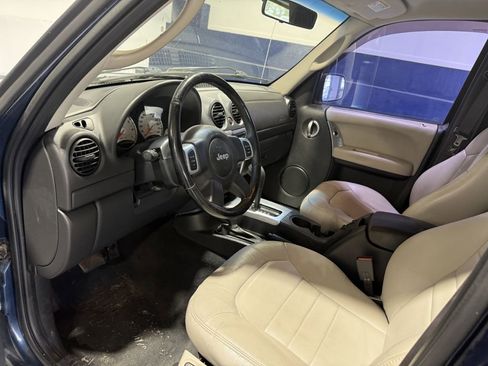 Used 2002 Jeep Liberty Limited image 6