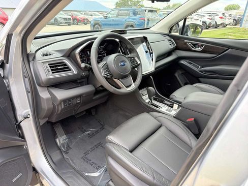 Used 2026 Subaru Ascent Touring AWD/4WD image 2