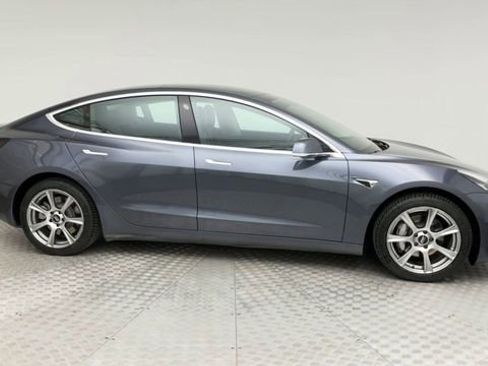Used 2020 Tesla Model 3 Long Range image 9