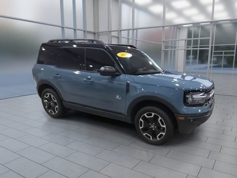 Used 2022 Ford Bronco Sport Outer Banks AWD/4WD image 2