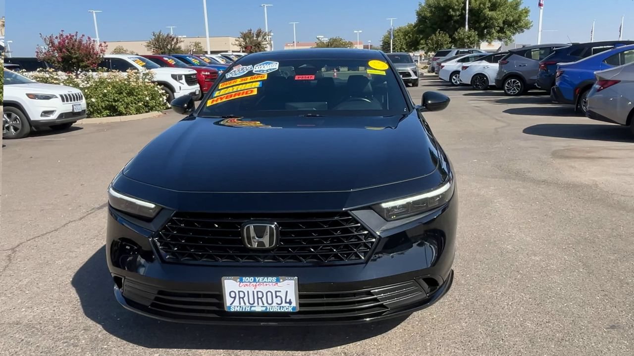 Used 2025 Honda Accord Sport image 2