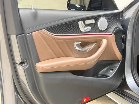 Used 2018 Mercedes-Benz E 63 AMG S image 30