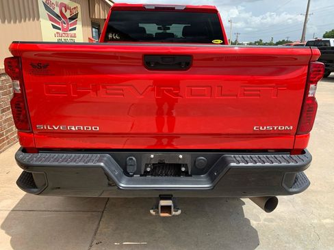 Used 2022 Chevrolet Silverado 2500 Custom w/ Custom Value Package AWD/4WD image 17