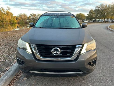 Used 2019 Nissan Pathfinder S image 8