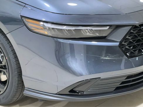 New 2025 Honda Accord SE image 2