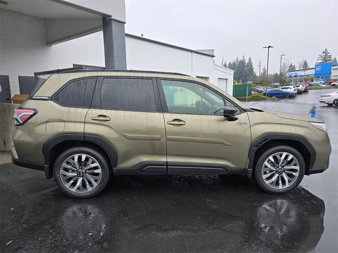 New 2025 Subaru Forester Touring image 3