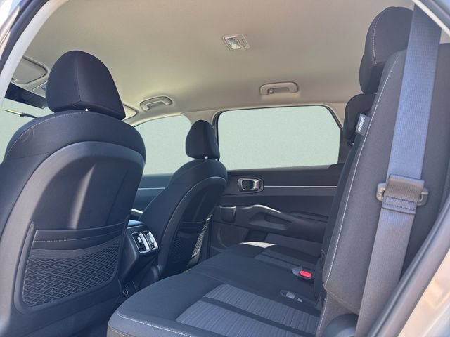 New 2026 Kia Sorento LX FWD image 21