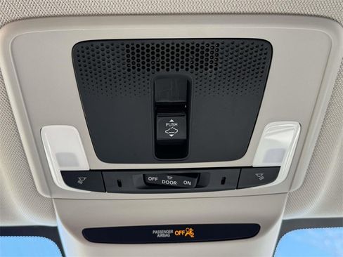 Used 2023 Honda HR-V EX-L image 22