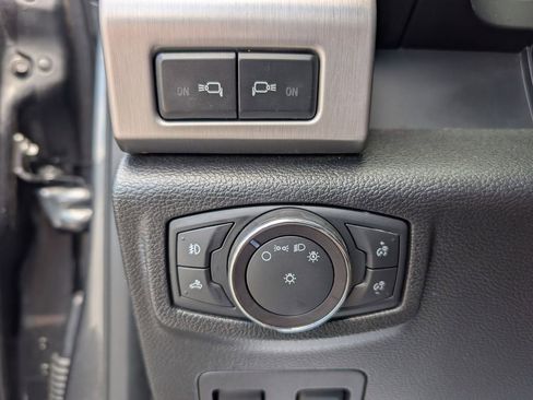 Used 2018 Ford F150 Platinum w/ Equipment Group 701A Luxury AWD/4WD image 29