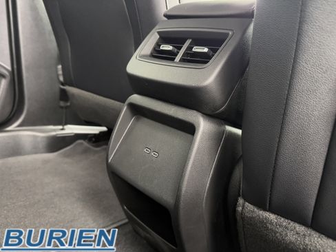 New 2026 Chevrolet Equinox EV LT image 27