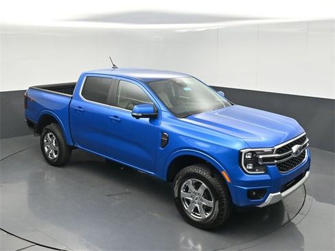 Used 2025 Ford Ranger Lariat w/ Chrome Accent Package image 38