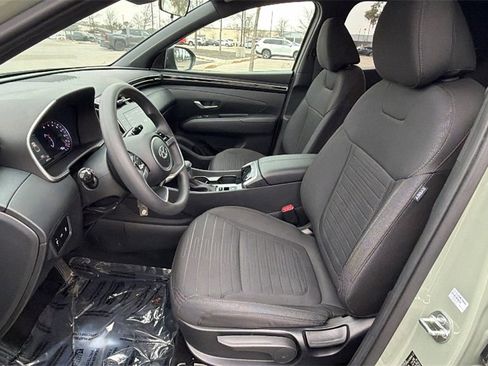 Used 2024 Hyundai Santa Cruz SE image 18