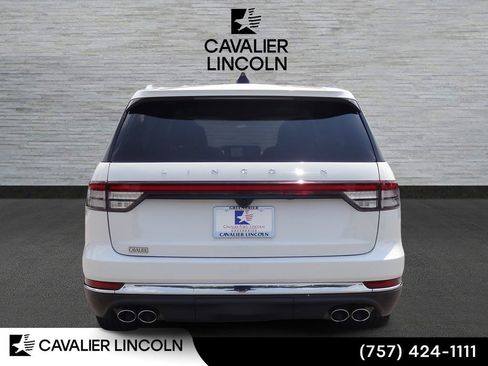 Certified 2025 Lincoln Aviator Reserve w/ Equipment Group 201A AWD/4WD image 3