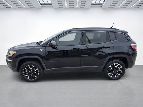 Used 2019 Jeep Compass Trailhawk image 6