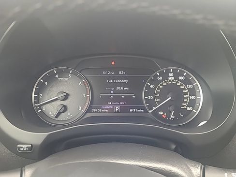 Used 2023 INFINITI QX50 Luxe AWD/4WD image 21