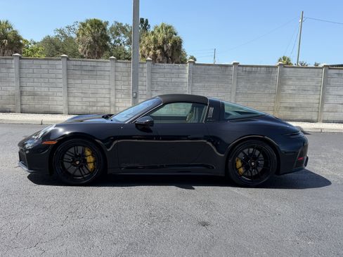 Certified 2026 Porsche 911 Targa 4 GTS AWD/4WD image 2