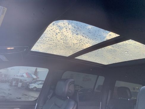 Used 2022 Jeep Wagoneer Series II w/ Premium Group I image 15