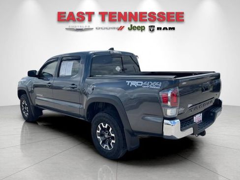 Used 2022 Toyota Tacoma TRD Off-Road AWD/4WD image 5
