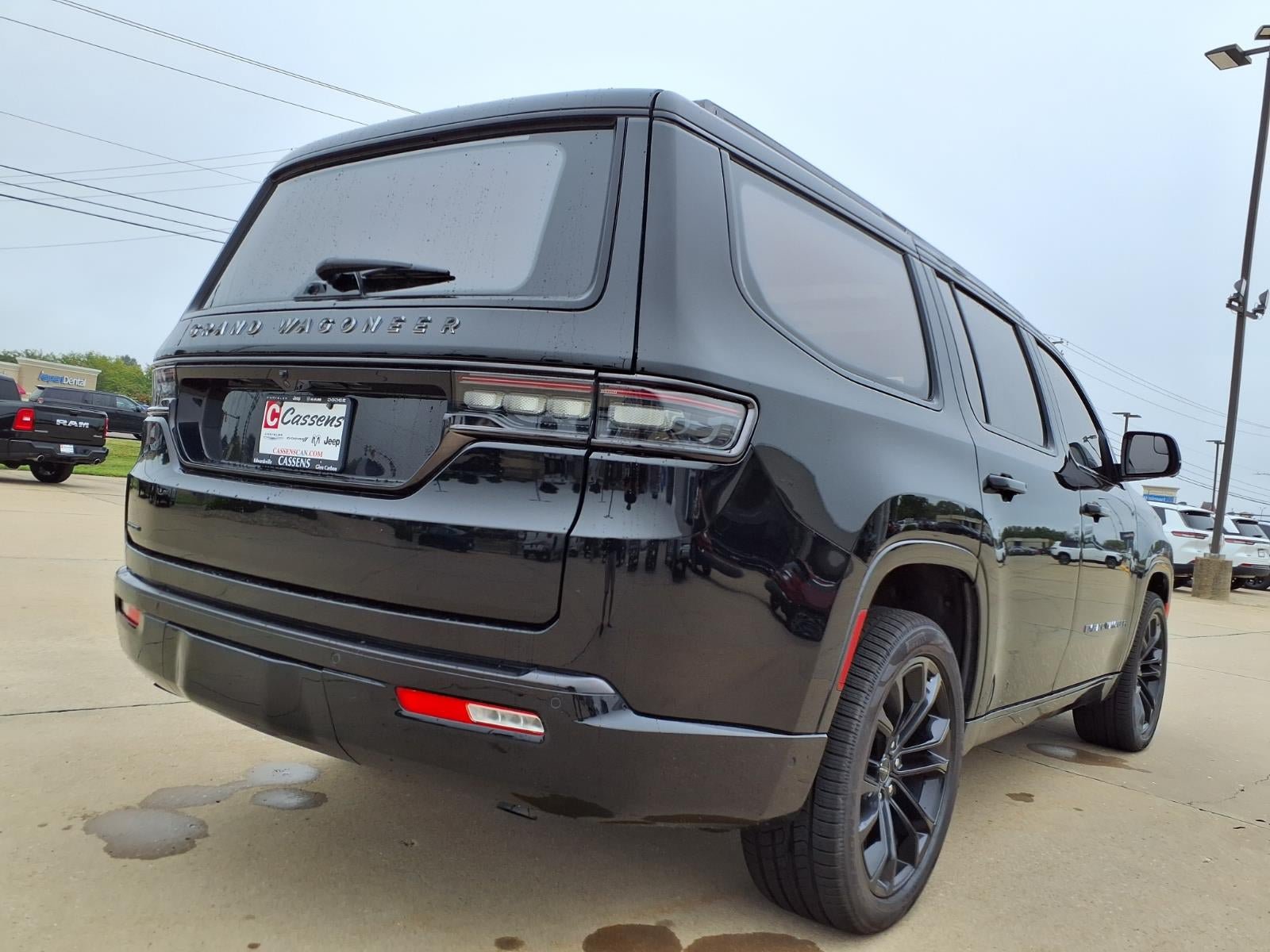 Used 2023 Jeep Grand Wagoneer Series II w/ Quick Order Packagew 28T AWD/4WD image 41