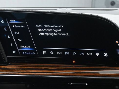 Used 2023 Cadillac Escalade ESV Premium Luxury image 30