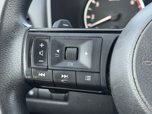 Certified 2021 Nissan Rogue SV AWD/4WD image 16
