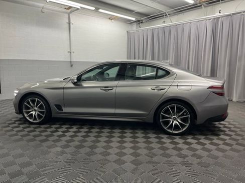 Used 2023 Genesis G70 2.0T image 8