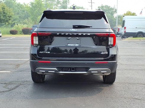 Used 2026 Ford Explorer Active w/ Active Comfort Package AWD/4WD image 5