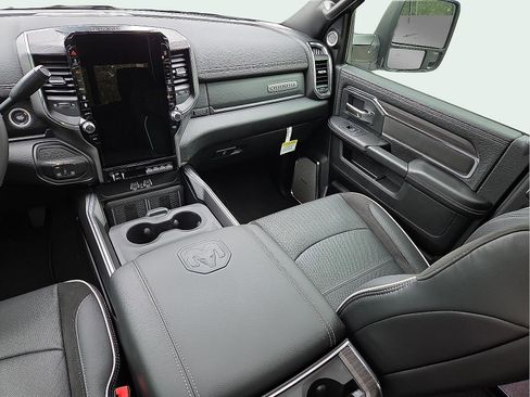 New 2025 RAM 2500 Laramie image 12