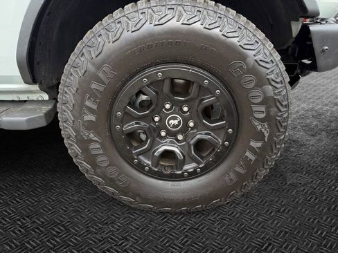 Used 2024 Ford Bronco Wildtrak AWD/4WD image 11