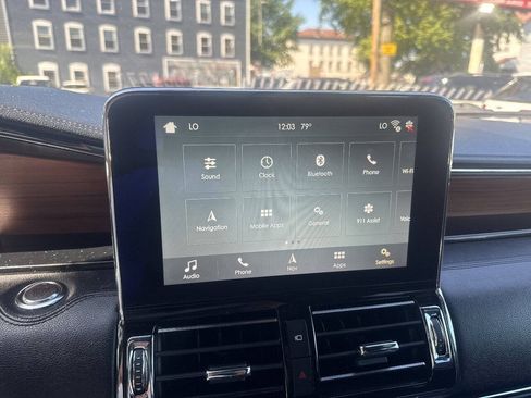 Used 2018 Lincoln Navigator Reserve w/ Technology Package AWD/4WD image 22