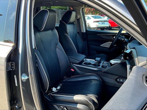 Used 2024 Acura MDX SH-AWD w/ Advance Package image 7