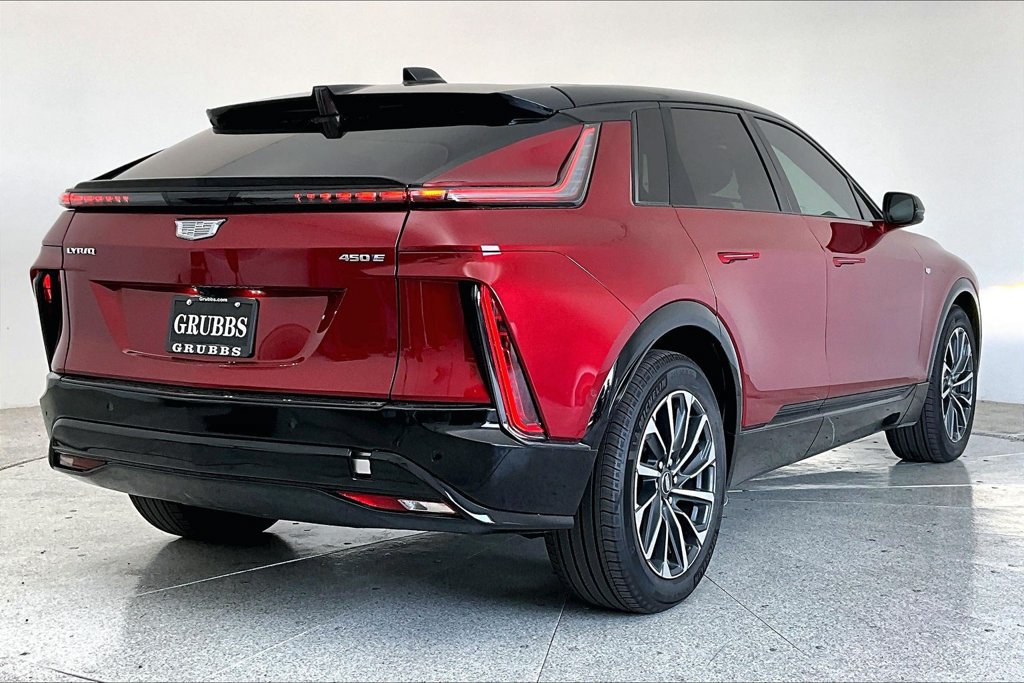 Used 2025 Cadillac Lyriq Sport RWD image 14