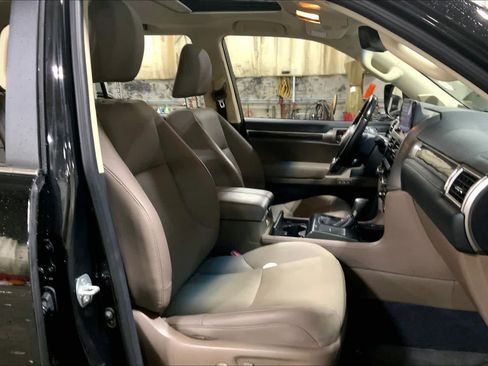 Used 2023 Lexus GX 460 Premium image 8