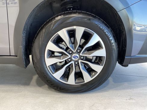 Certified 2025 Subaru Outback Touring XT w/ Tech Package 2 AWD/4WD image 10