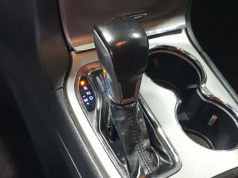 Used 2019 Jeep Grand Cherokee Altitude AWD/4WD image 35